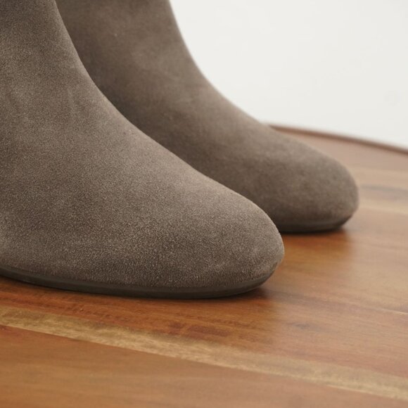 B#4/ Vionic Womens Paloma Wedge Ankle Booties Size 11 Taupe Suede - Picture 2 of 9
